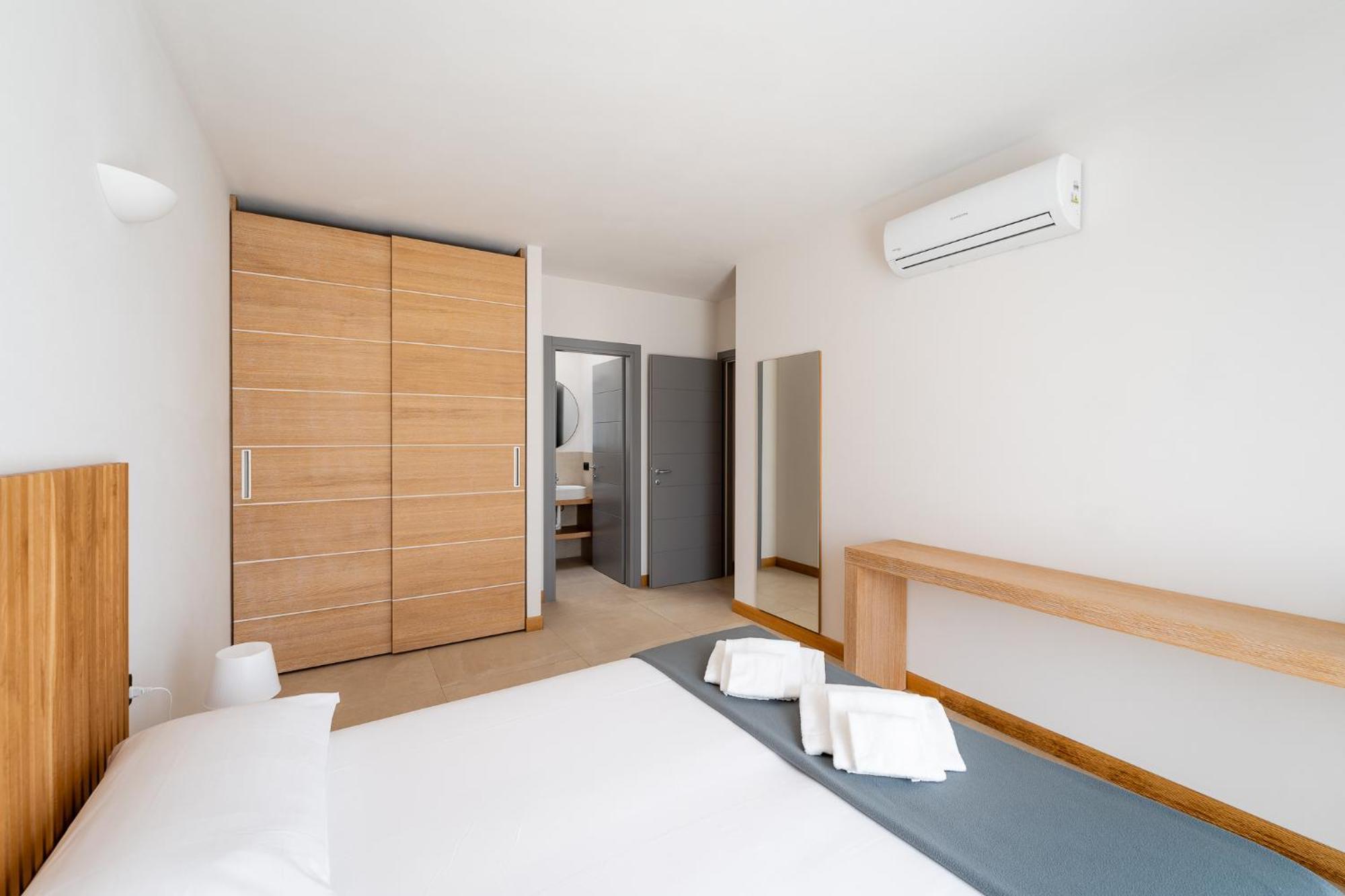 פרוצ'ו Hotel Delfino מראה חיצוני תמונה